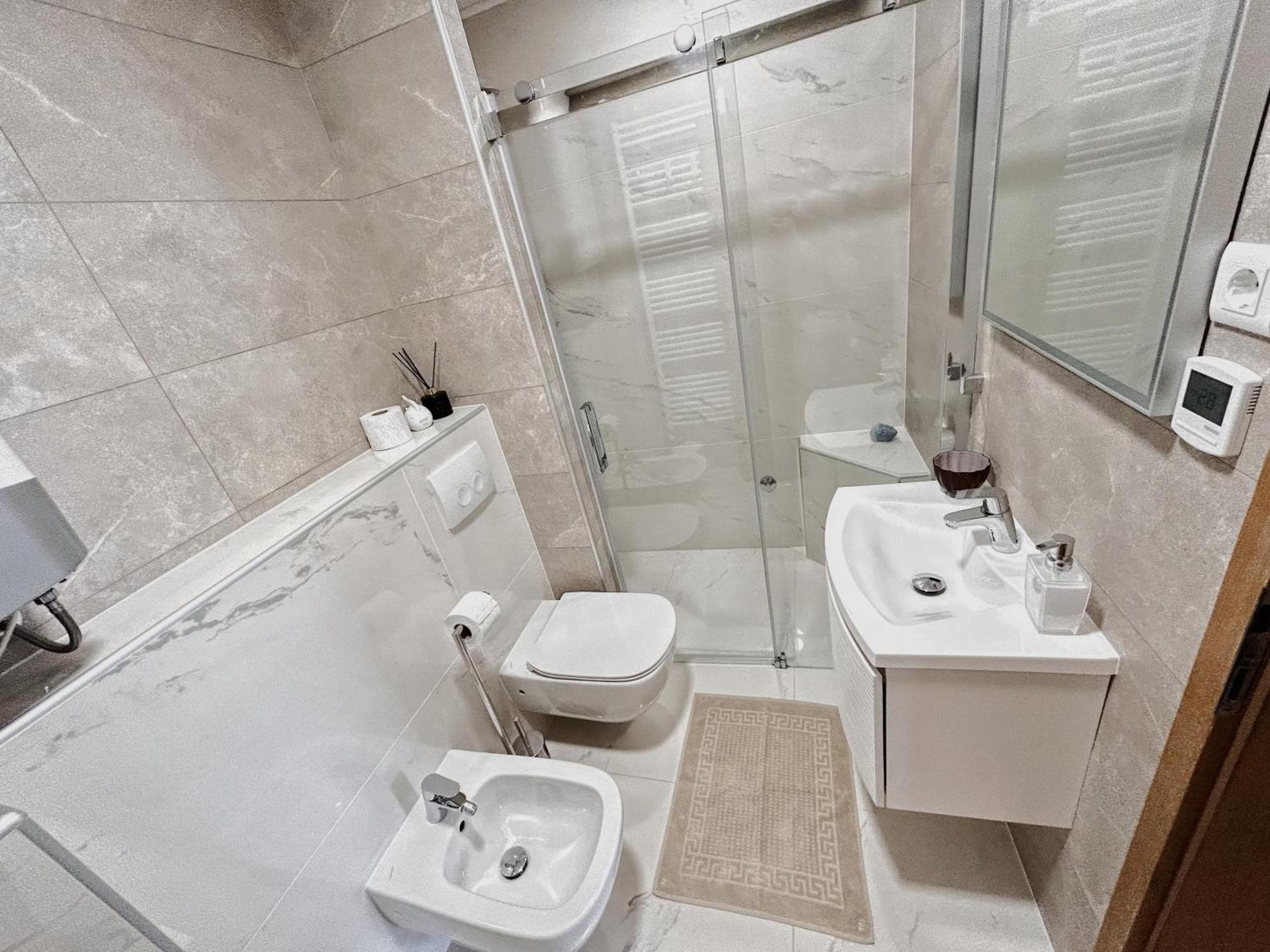 Sunny House Apartman Zambratija Kültér fotó