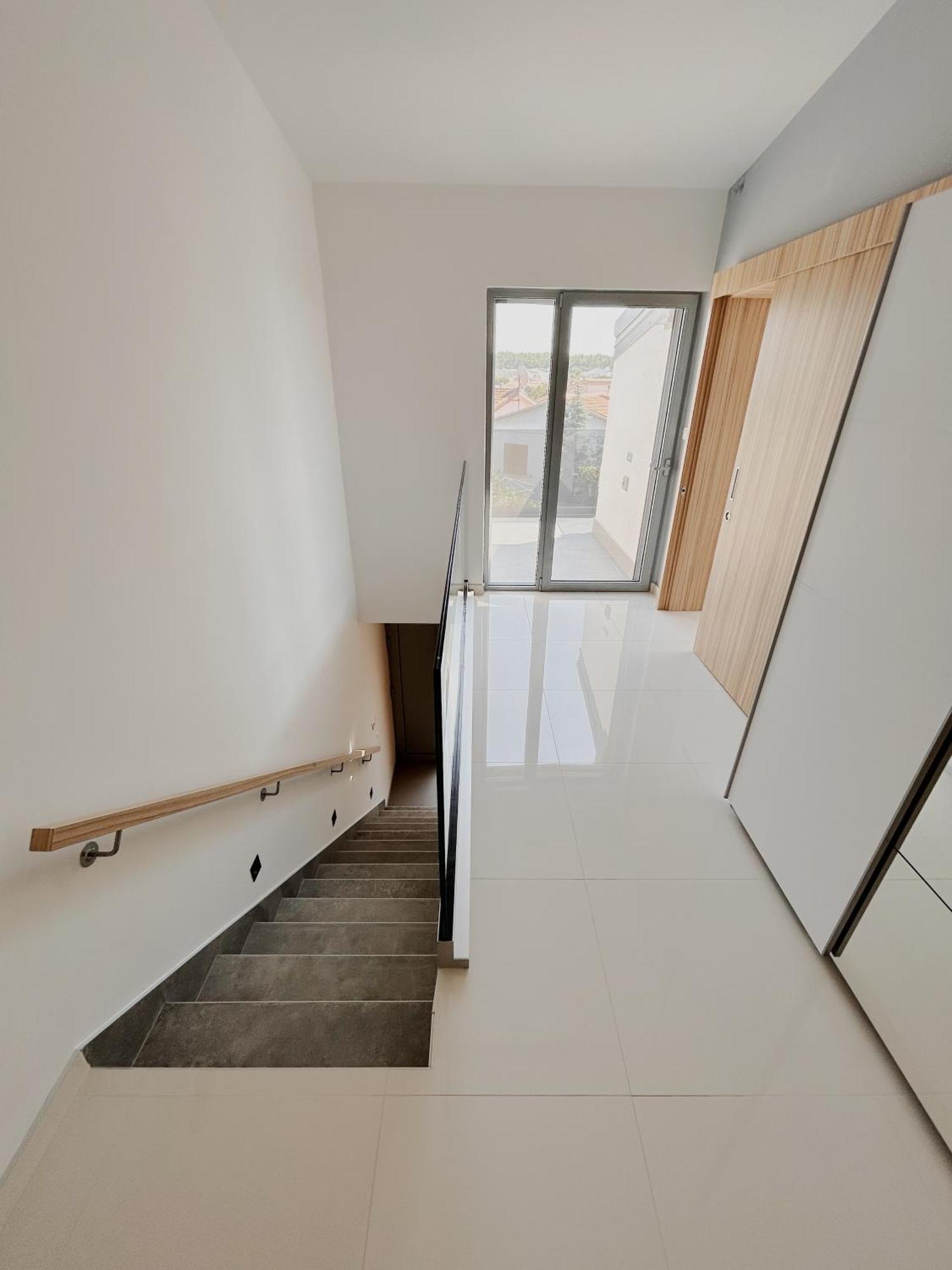 Sunny House Apartman Zambratija Kültér fotó