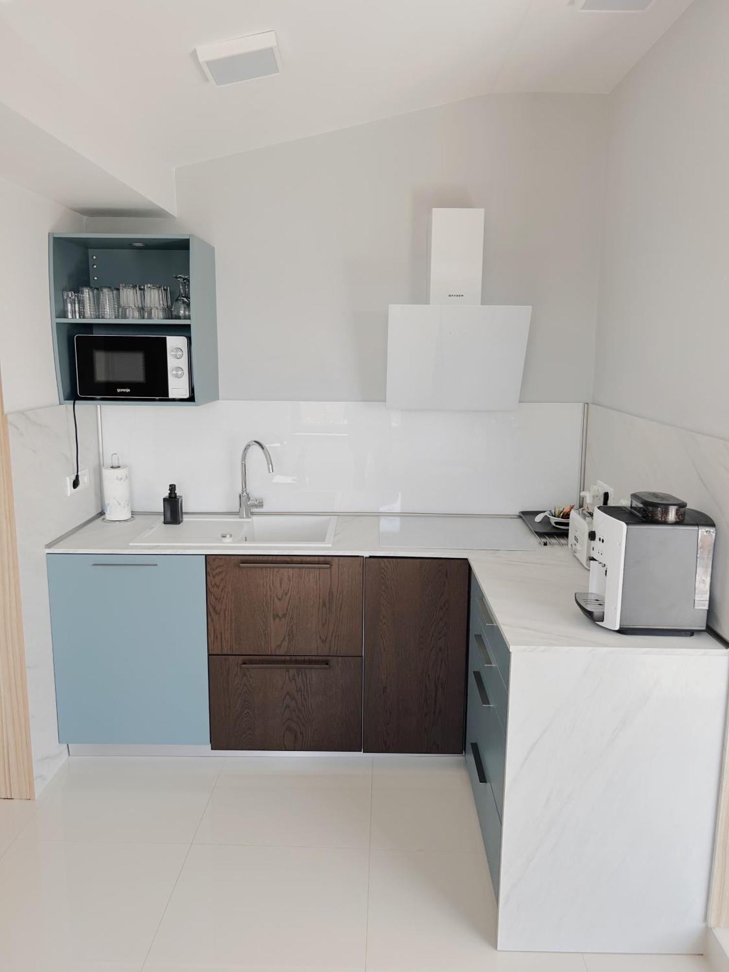 Sunny House Apartman Zambratija Kültér fotó