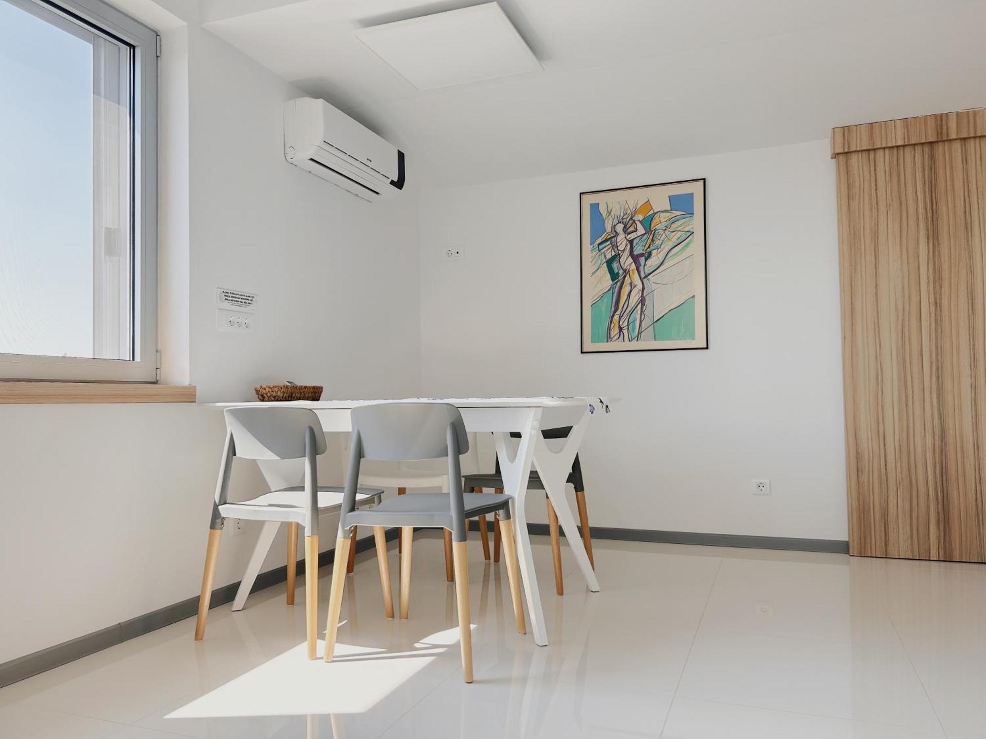 Sunny House Apartman Zambratija Kültér fotó